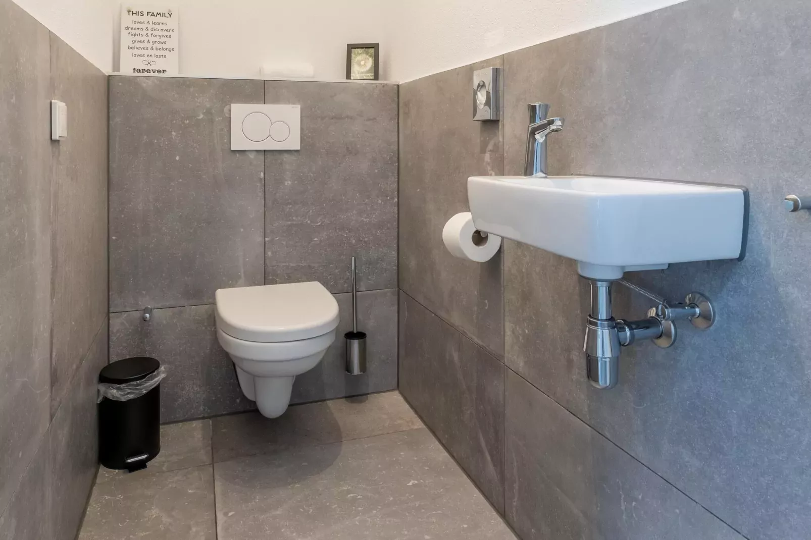Villa Luxury Harderwijk 243-Bathroom