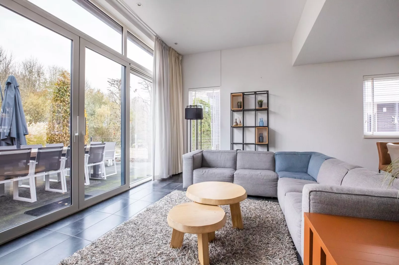 Villa Black & White Harderwijk 209-Living room