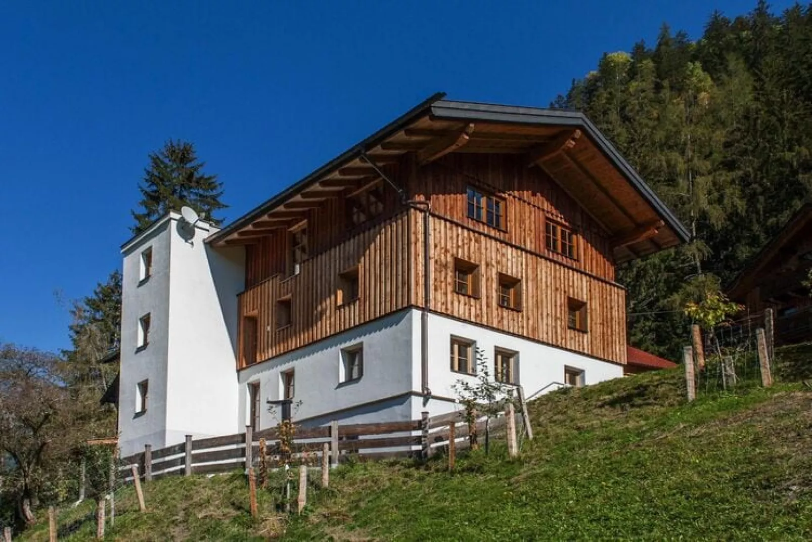 Bergappartements Schernthaner Tobadill-Exterior summer