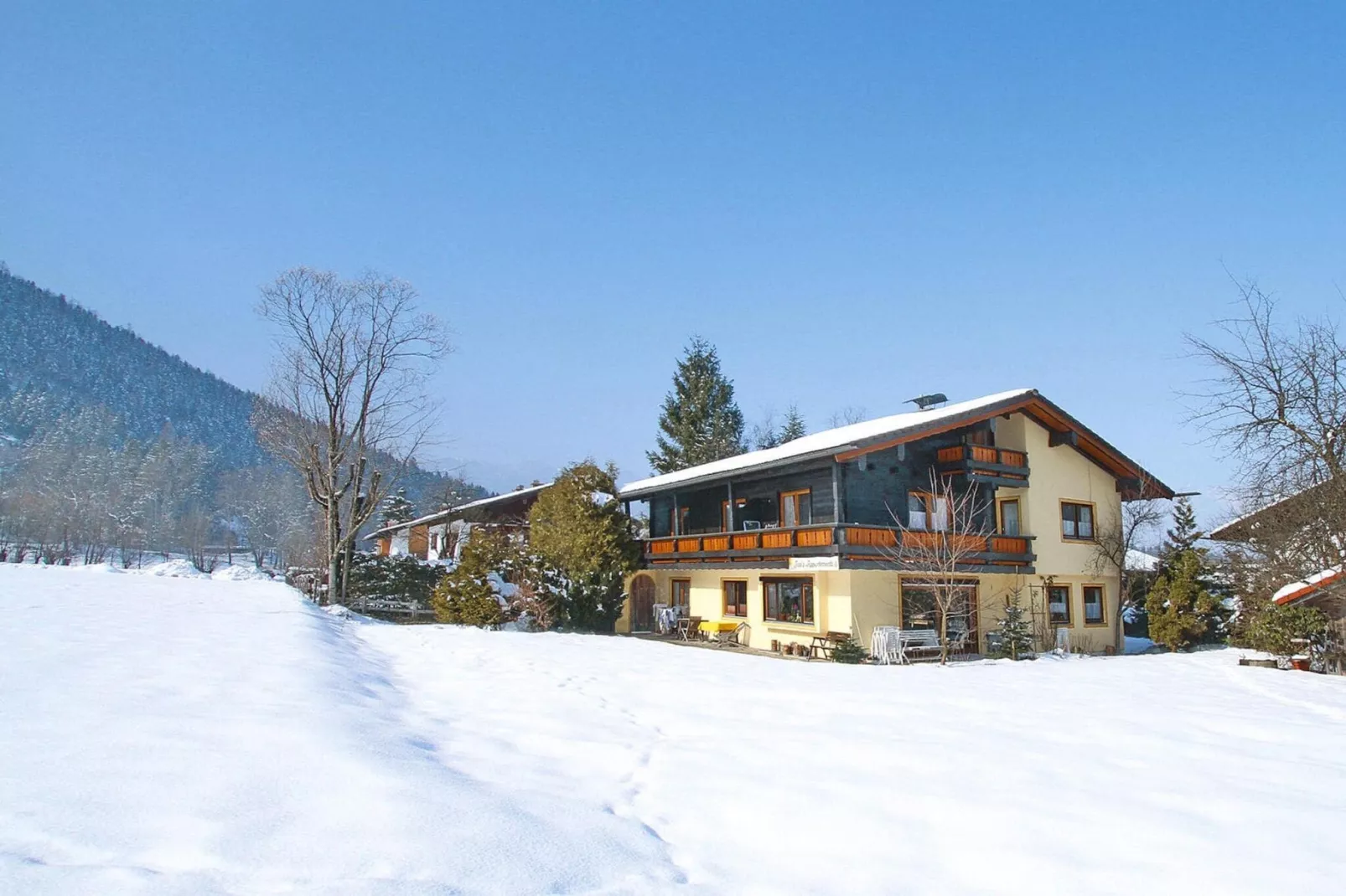 Toni Apartment 4 - 42 qm-Exterior winter