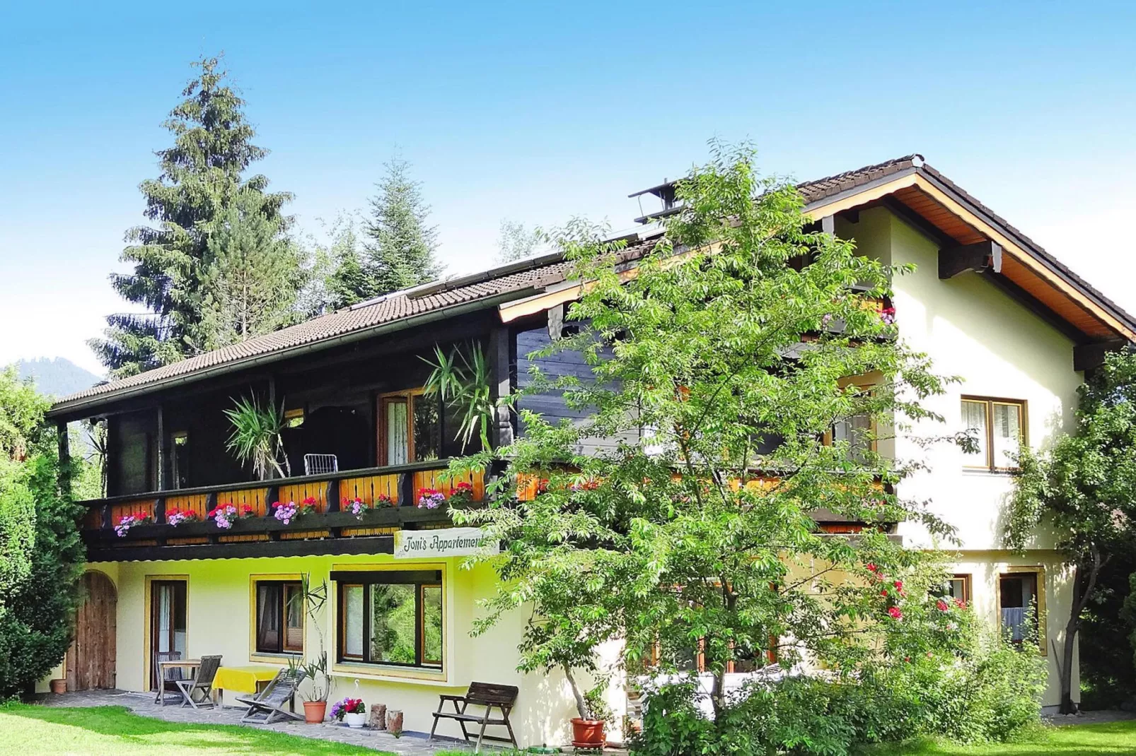 Toni Apartment 4 - 42 qm-Exterior summer