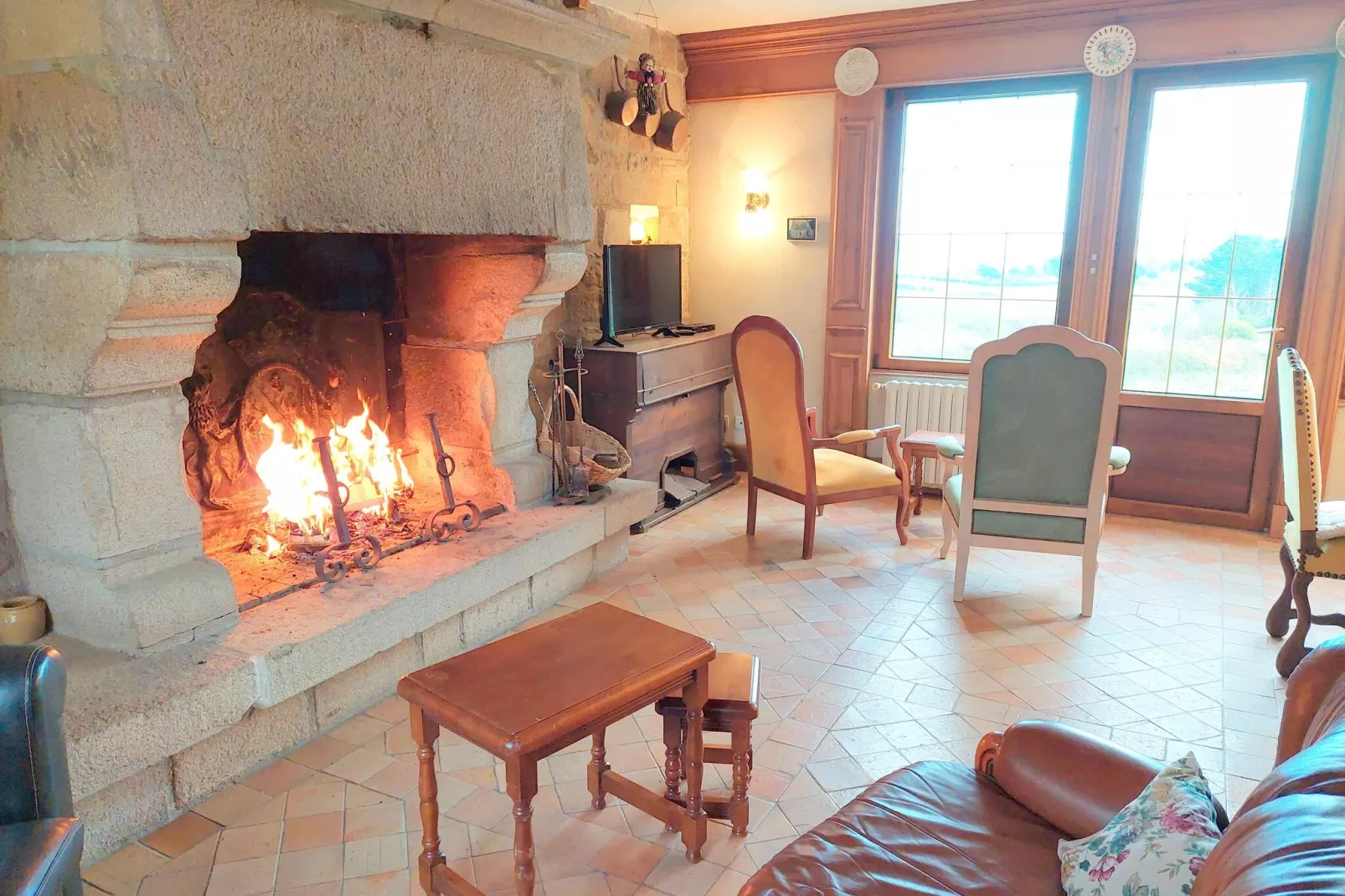 Granitsteinhaus in St Pol-de-Léon-Living room