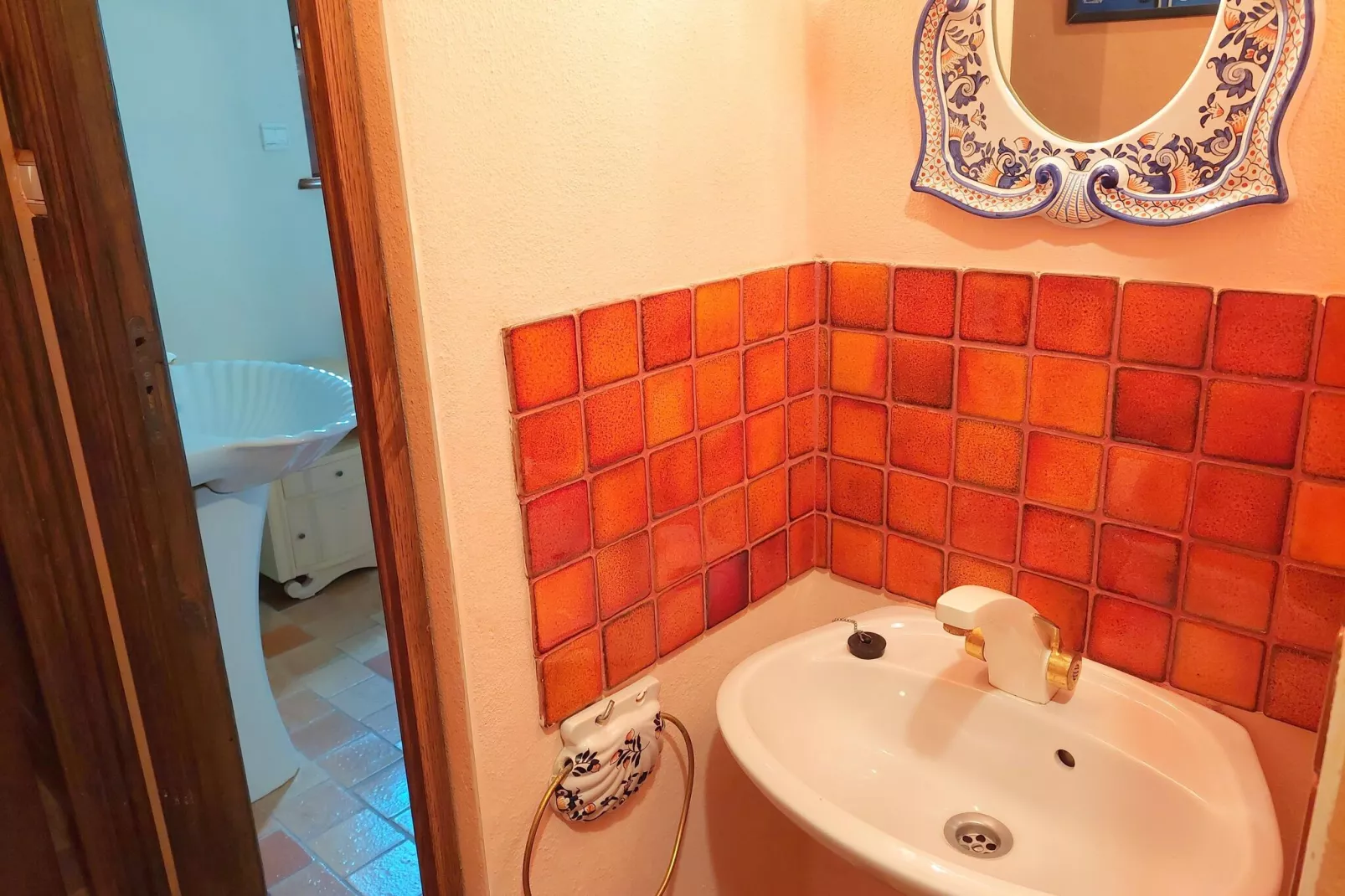 Granitsteinhaus in St Pol-de-Léon-Bathroom
