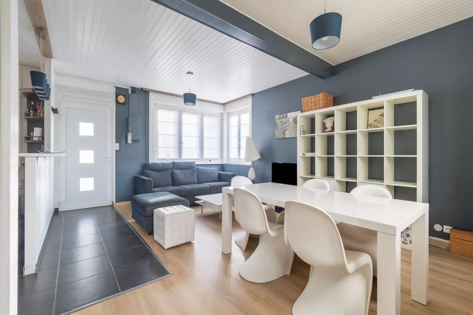 Magnifique maison de vacances pour 6 adultes-Dining room