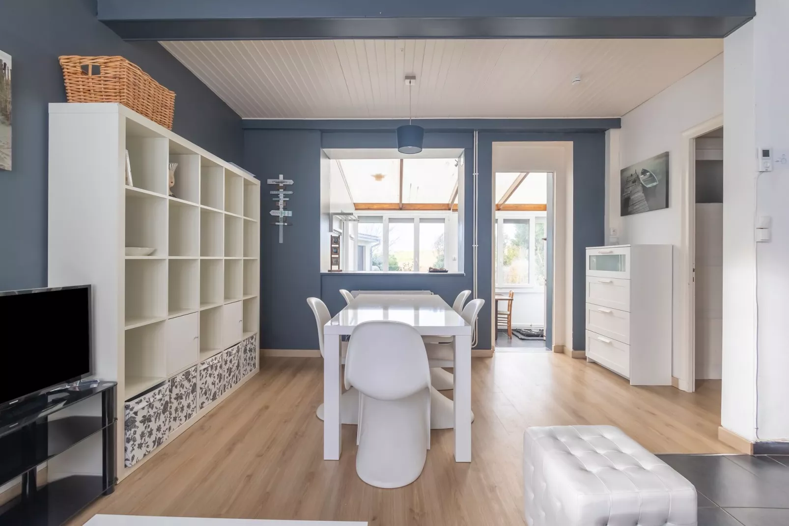Magnifique maison de vacances pour 6 adultes-Dining room