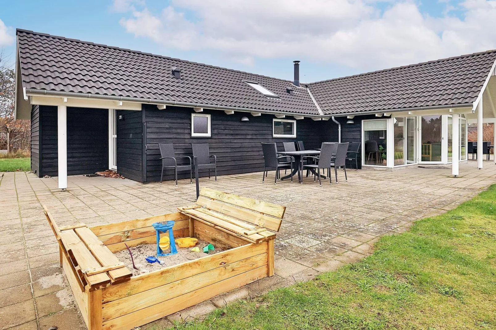 Maison de vacances pour 14 a Højslev