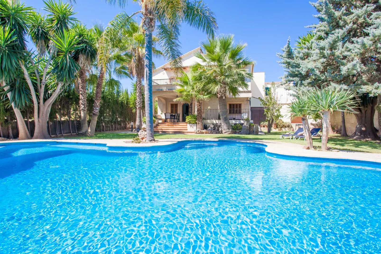 Can Gual-Exterior summer