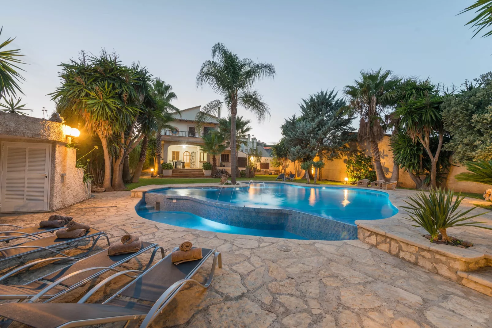 Can Gual-Exterior summer