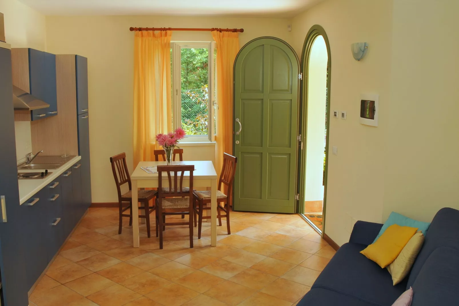 Vico Large-Dining room