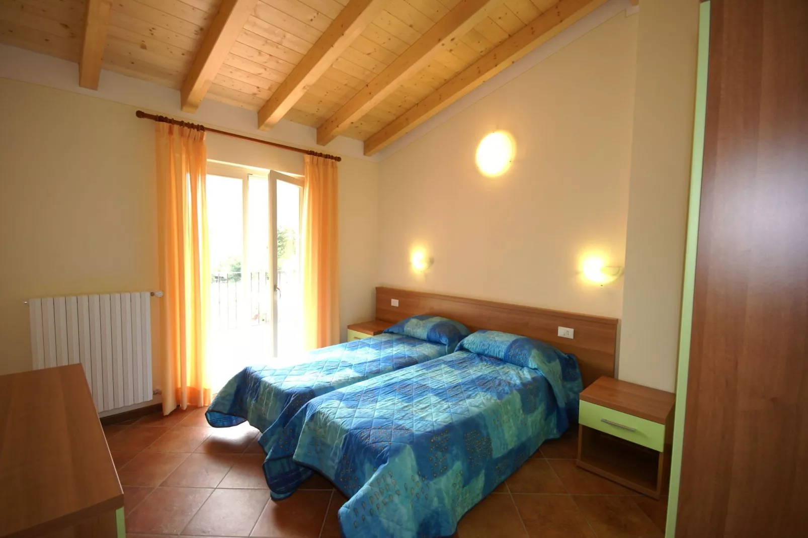 Vico Large-Bedroom