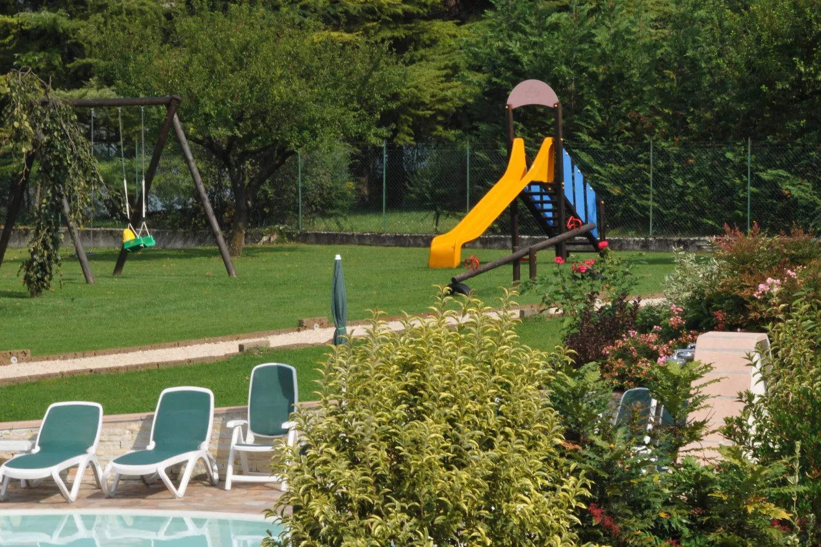 Vico Large-Park facilities