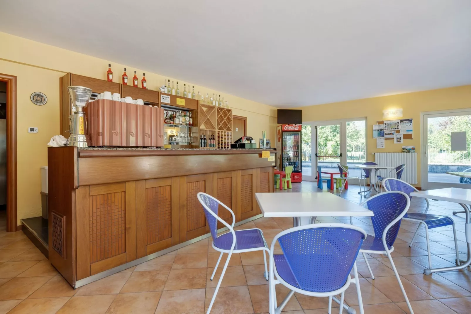 Vico - Large Sweet-Recreation room