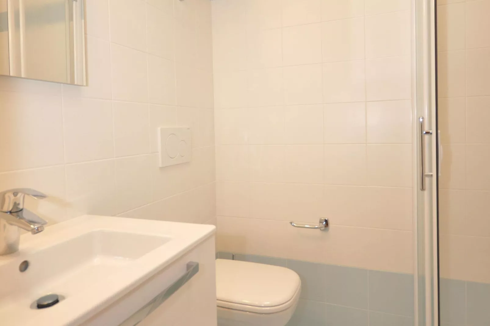 Apartment building Condominio Tiepolo e Tiziano BibioneB 32-Salle de bain