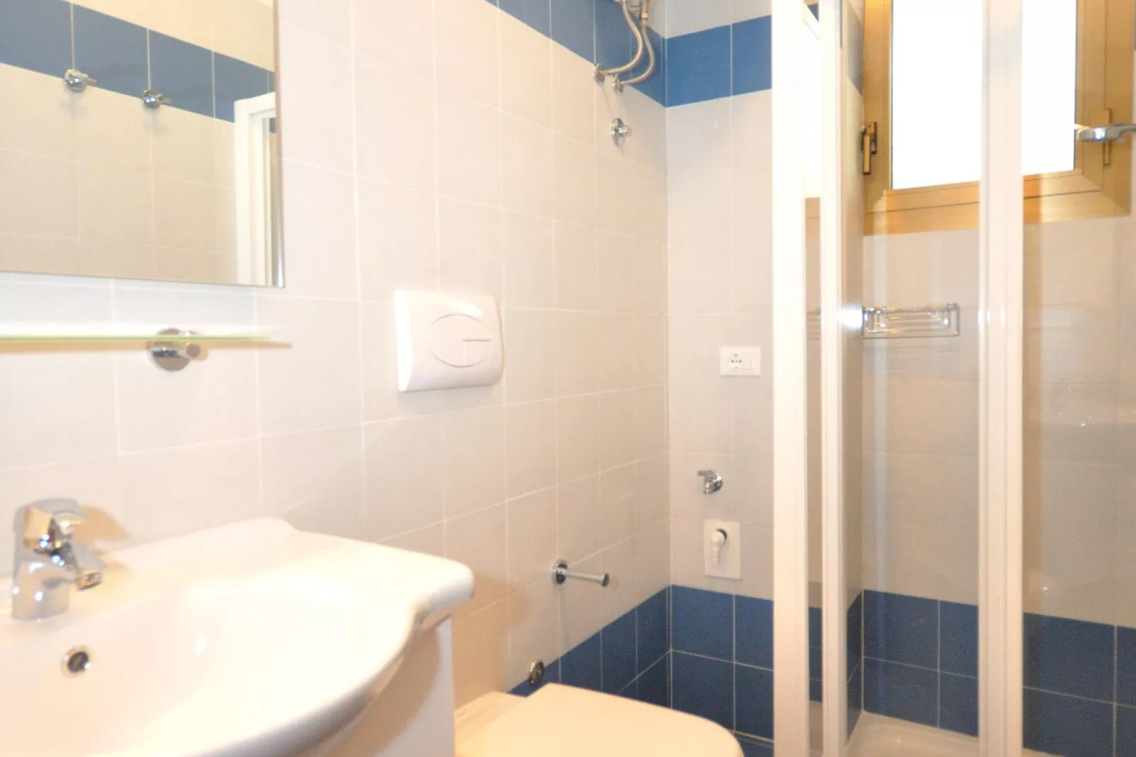 Apartment building Condominio Tiepolo e Tiziano BibioneC 42-Salle de bain