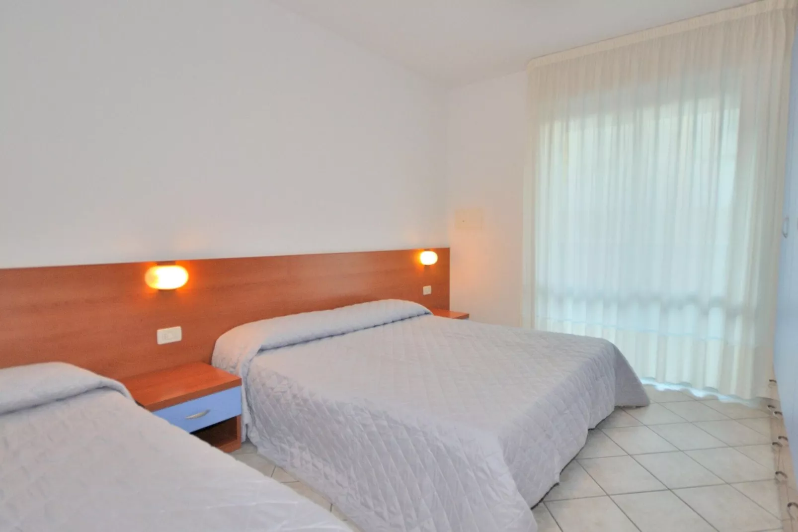 Residence Eurostar, Bibione Spiaggia-B für 5 Pers.-Bedroom