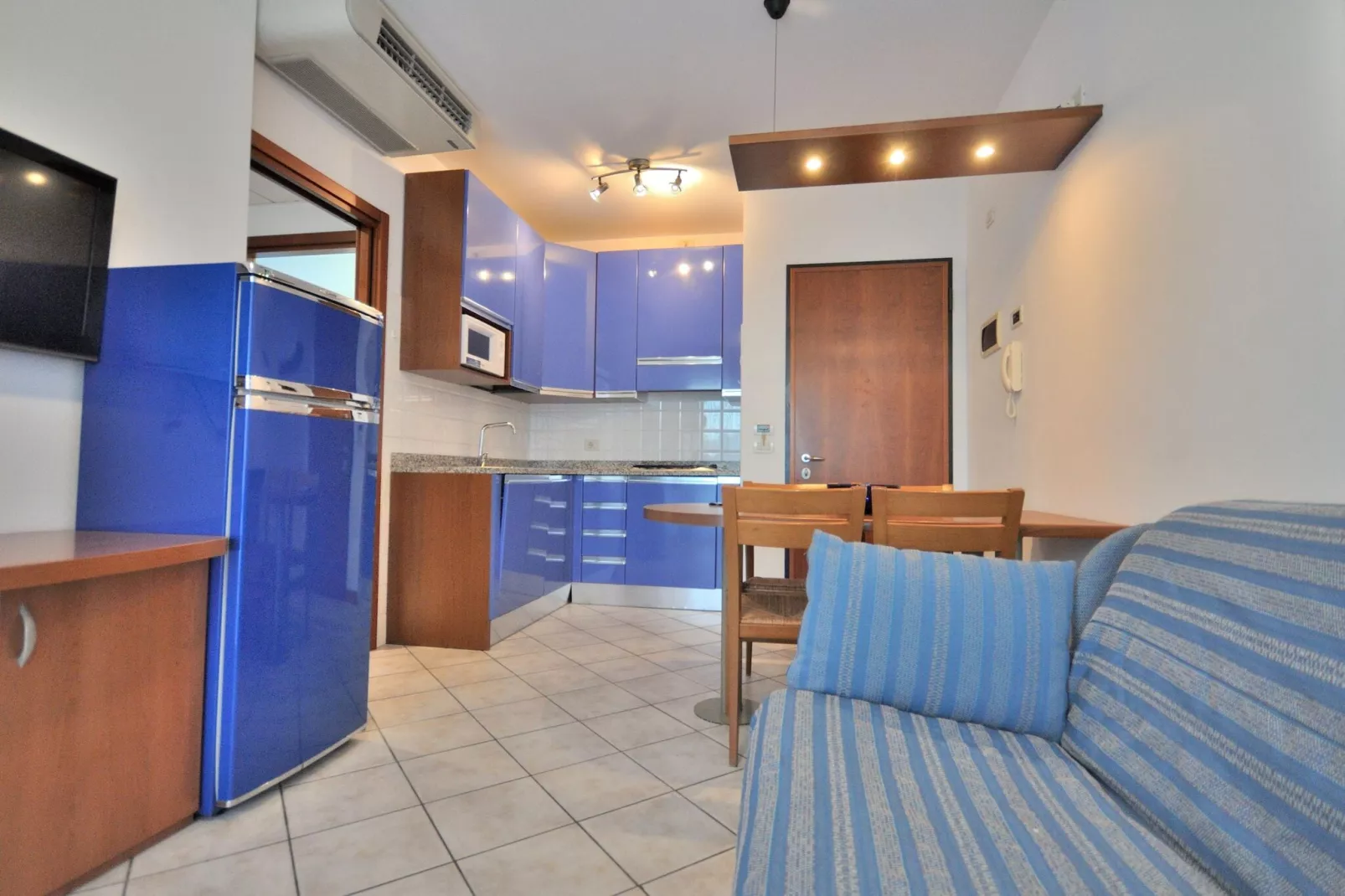 Residence Eurostar Bibione Spiaggia-C-Kitchen