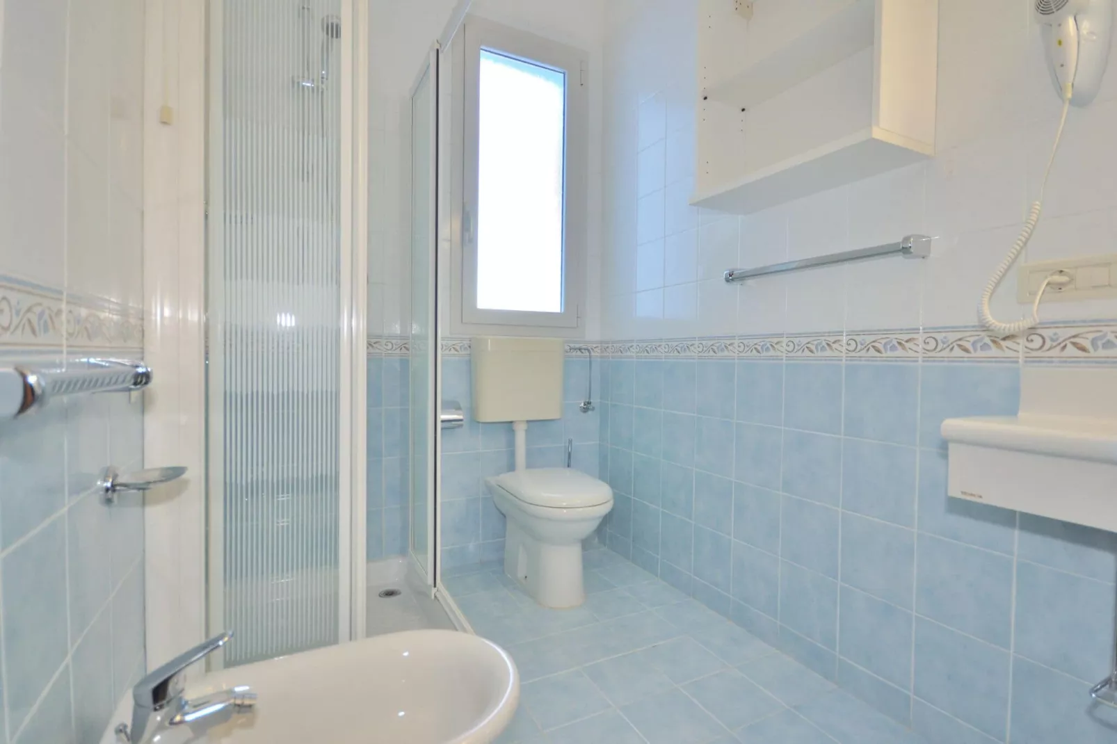 Residence Eurostar Bibione Spiaggia-C-Bathroom
