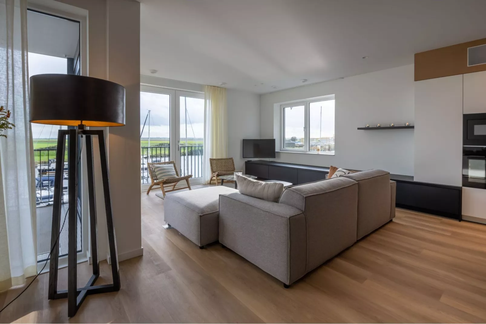 Harbour  2E Loft wellness 6 personen-Living room