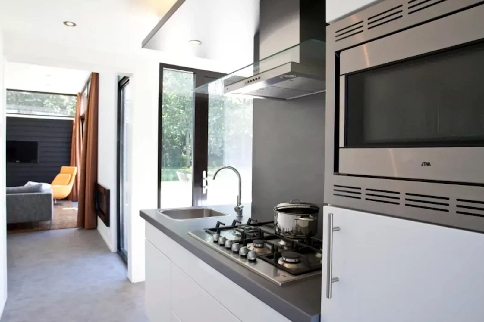 Resort Buitenhuizen 9-Kitchen