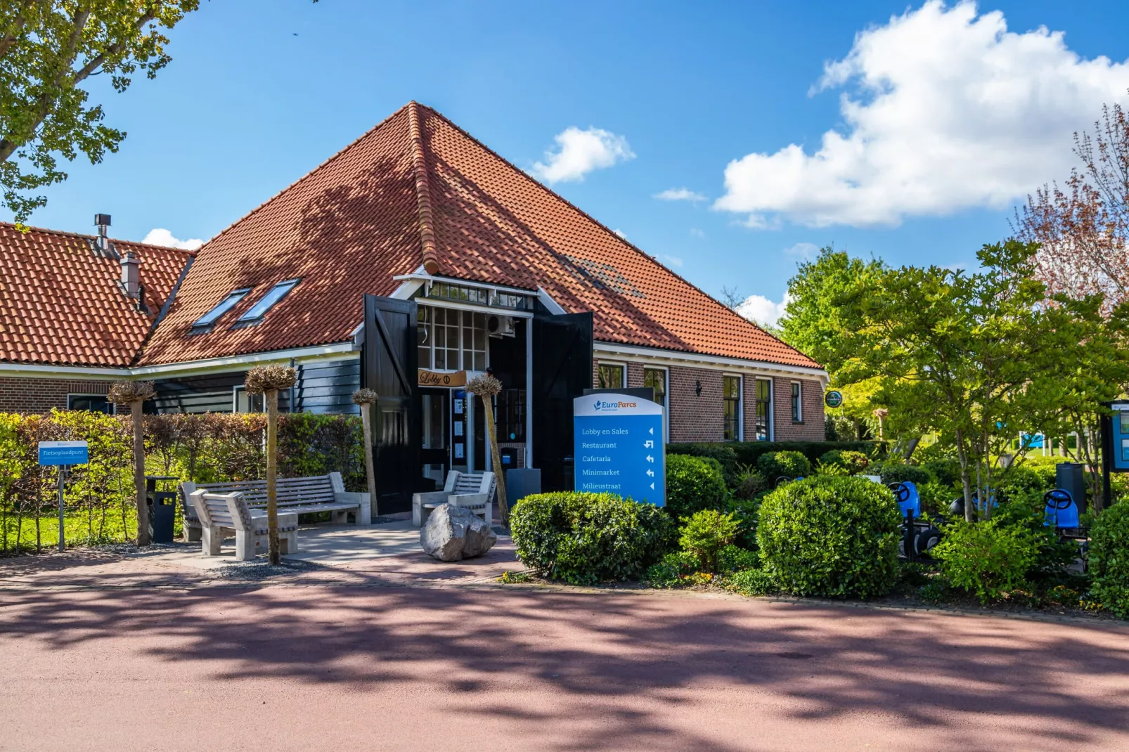 Resort Buitenhuizen 9-Park facilities