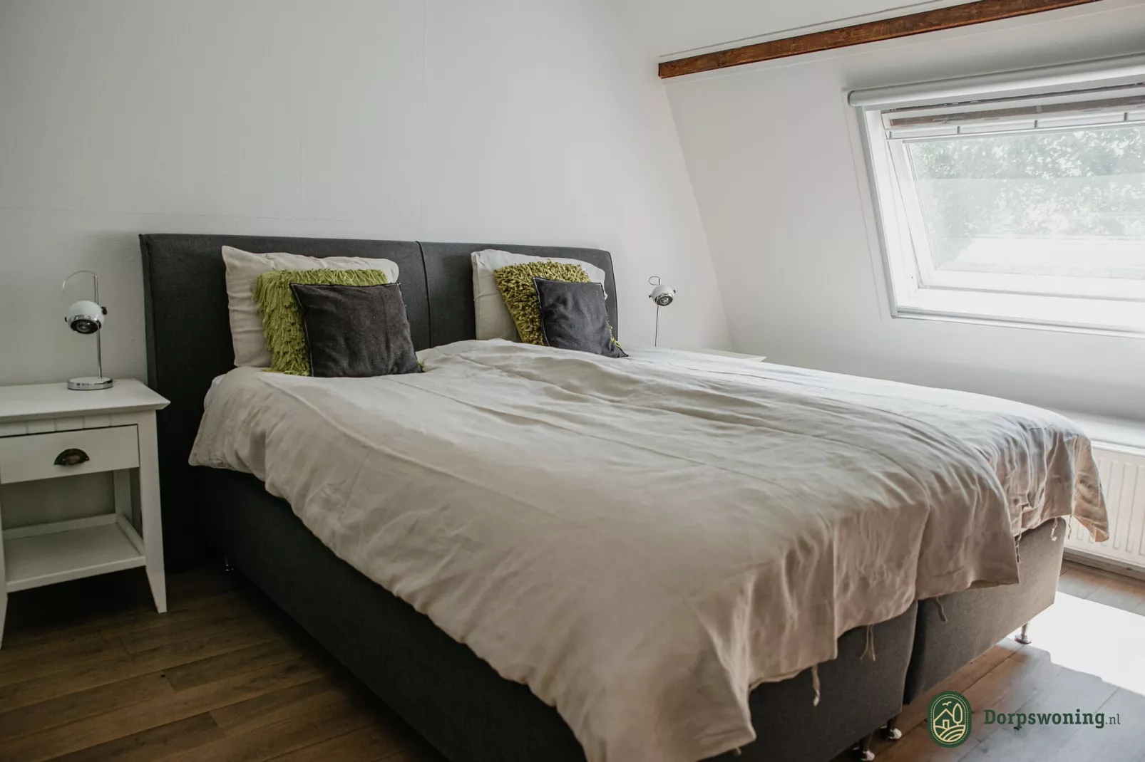 Dorpswoning Op Niveau-Bedroom