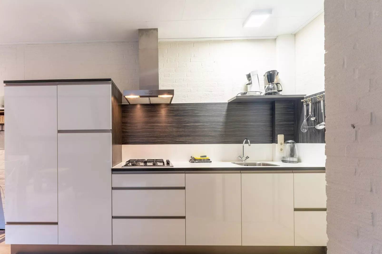 Vosseven 55 Annemoon-Kitchen