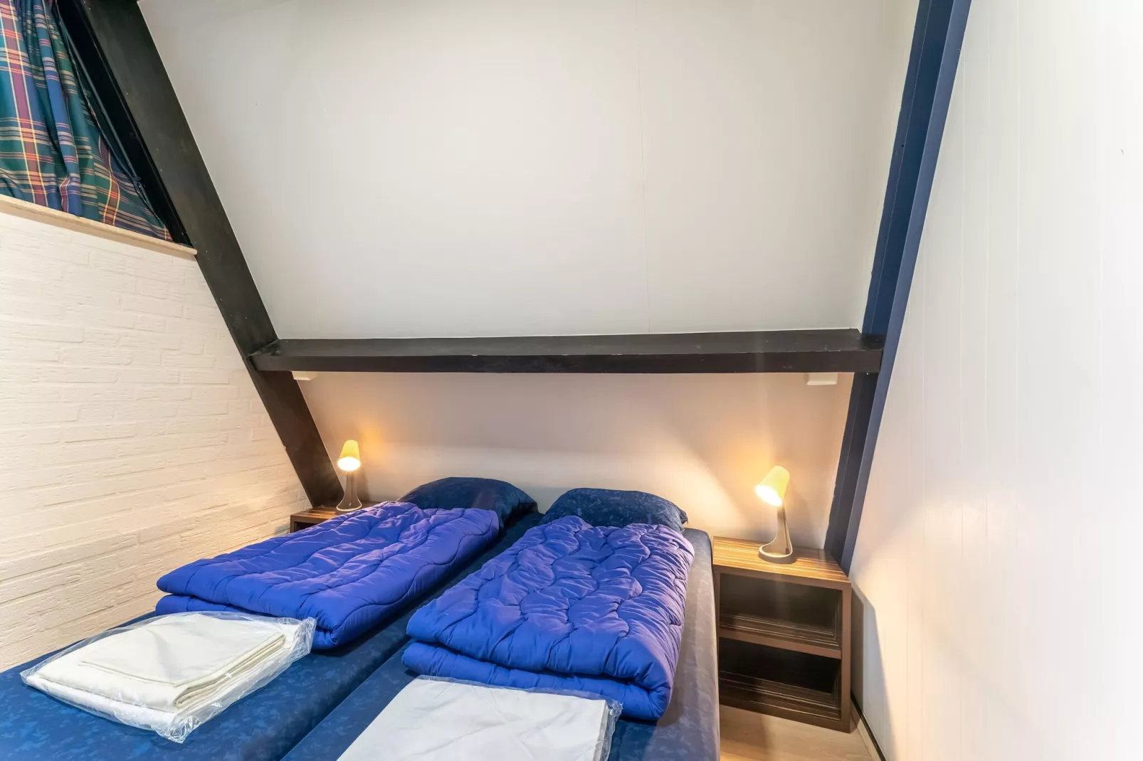 Vosseven 55 Annemoon-Bedroom