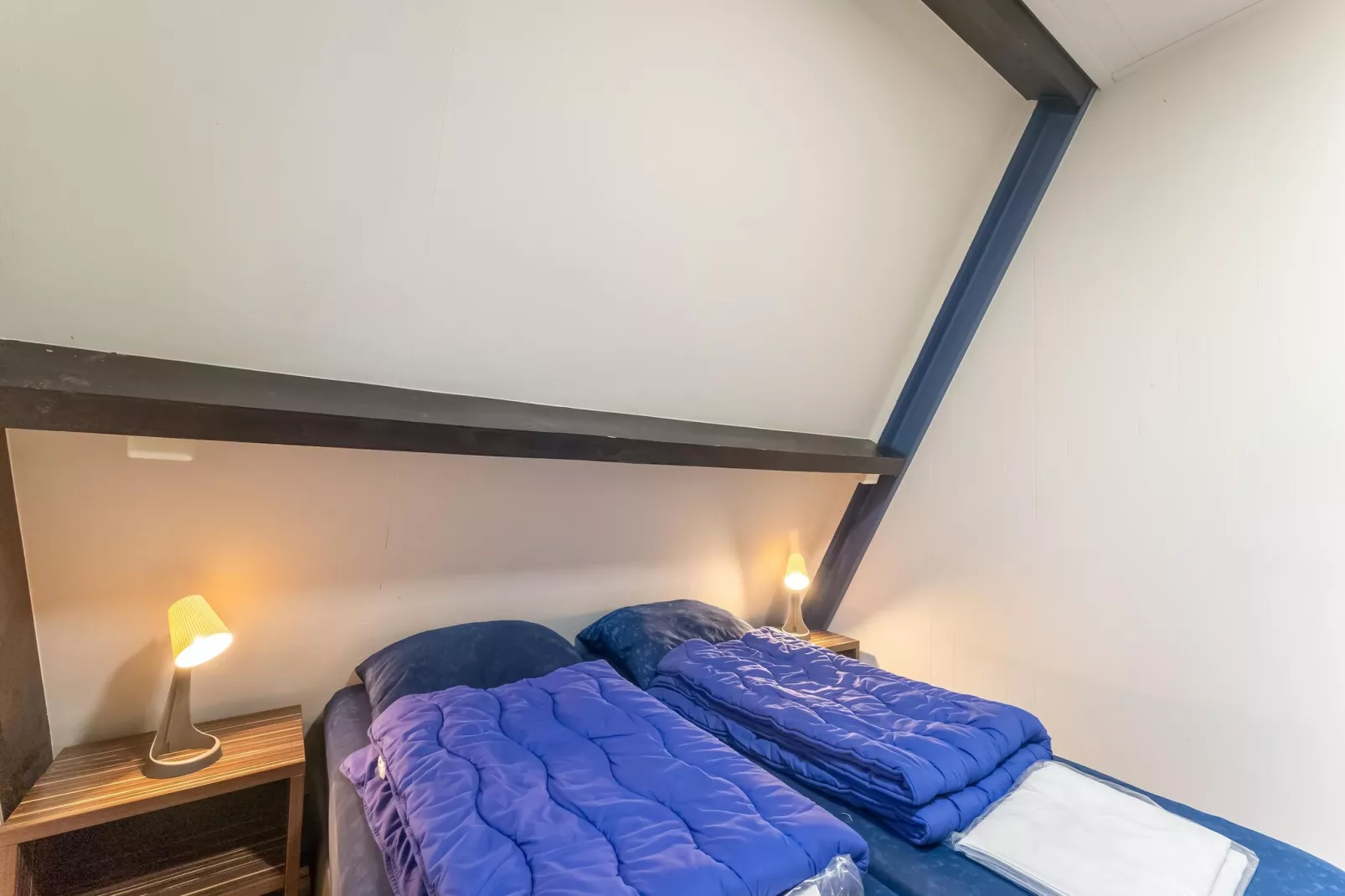 Vosseven 55 Annemoon-Bedroom