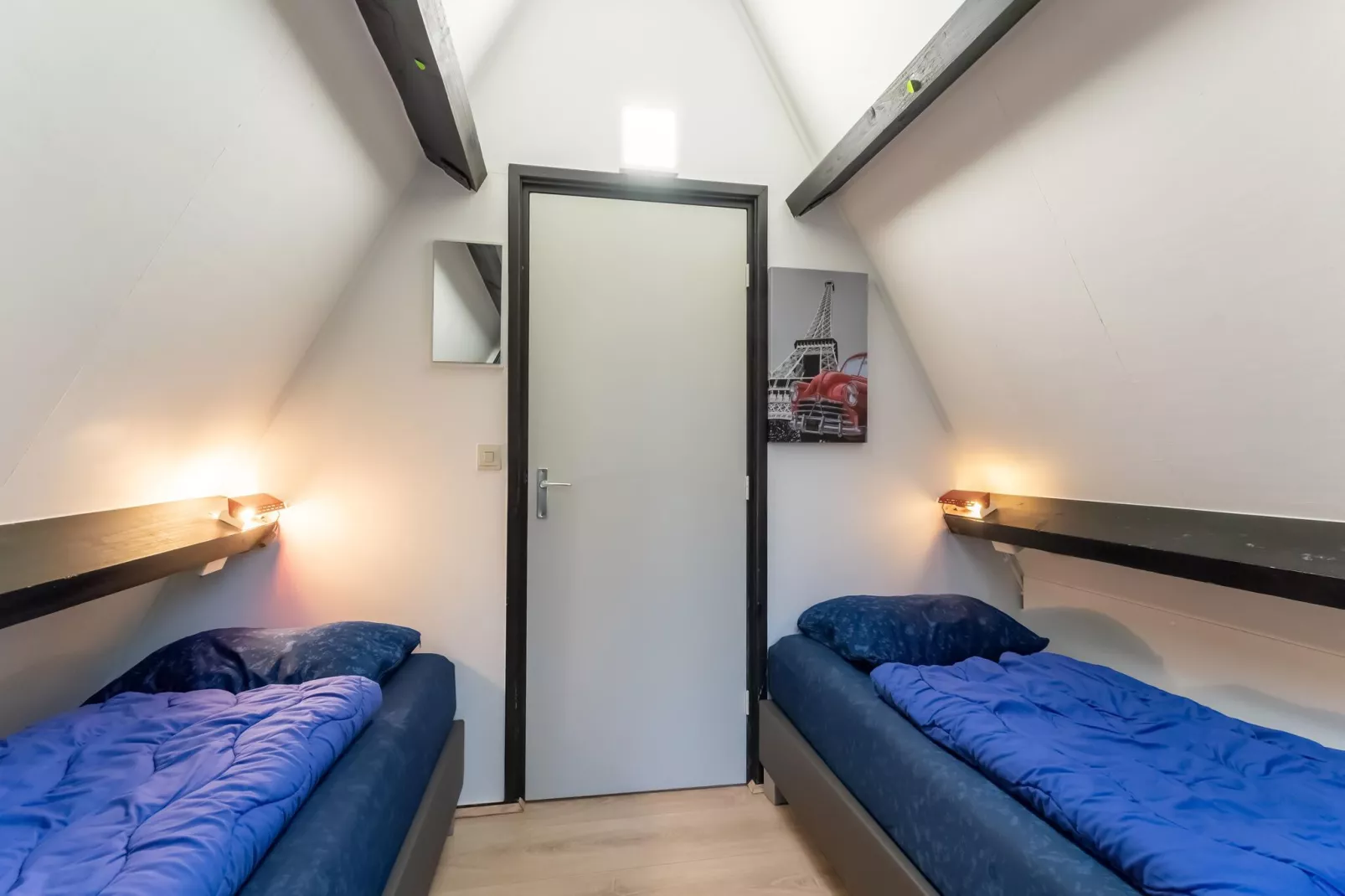 Vosseven 55 Annemoon-Bedroom