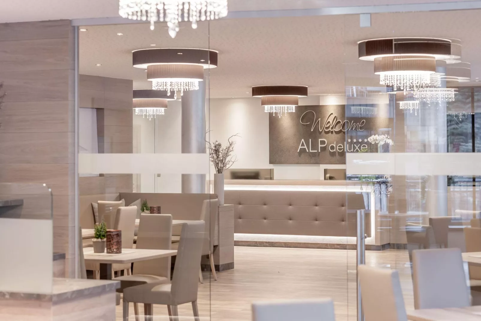 Reginas ALP deluxe-Reception hall