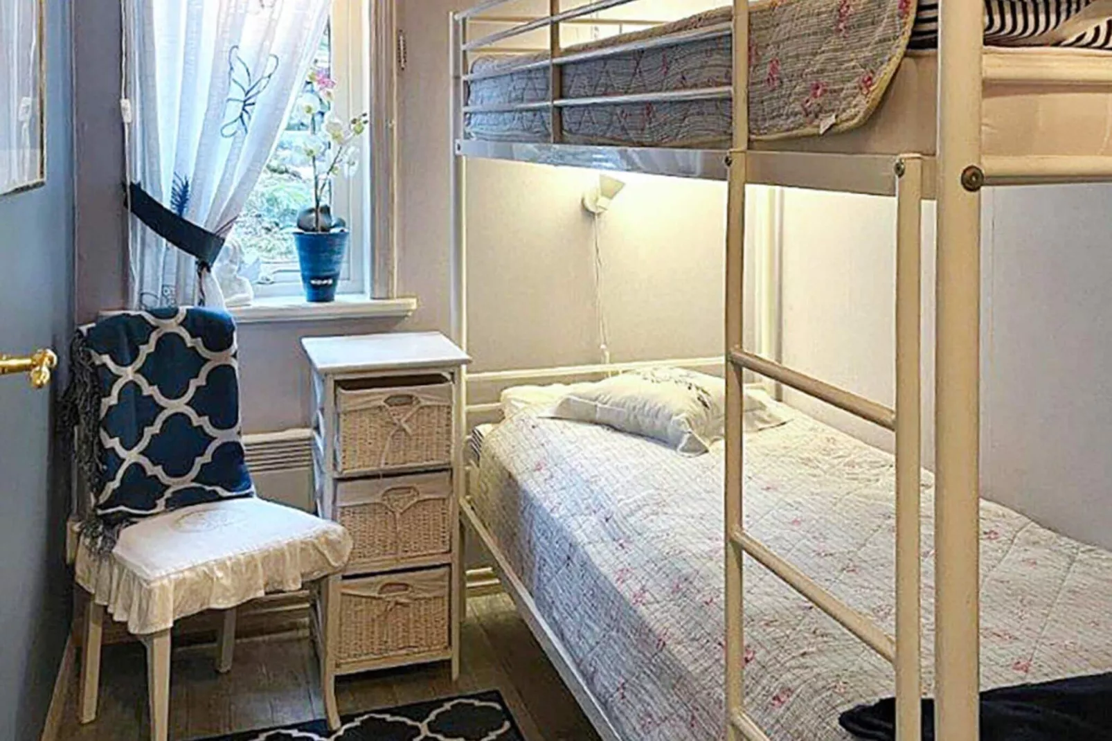4 person holiday home in SÖDERKÖPING-Indoor