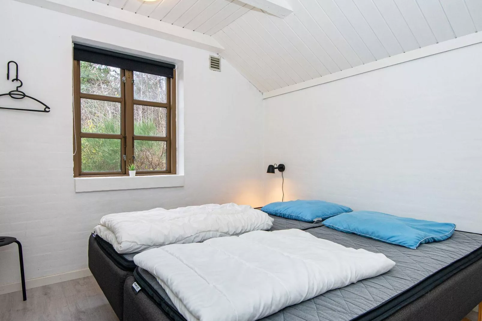 12 person holiday home in Henne-Indoor