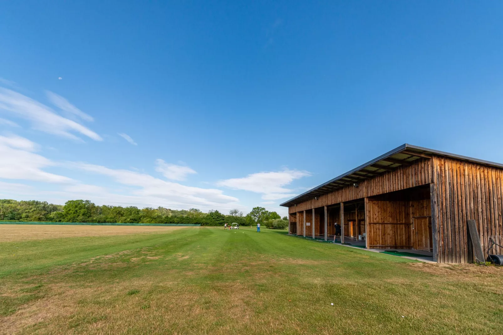 Pannonia M03-Park facilities