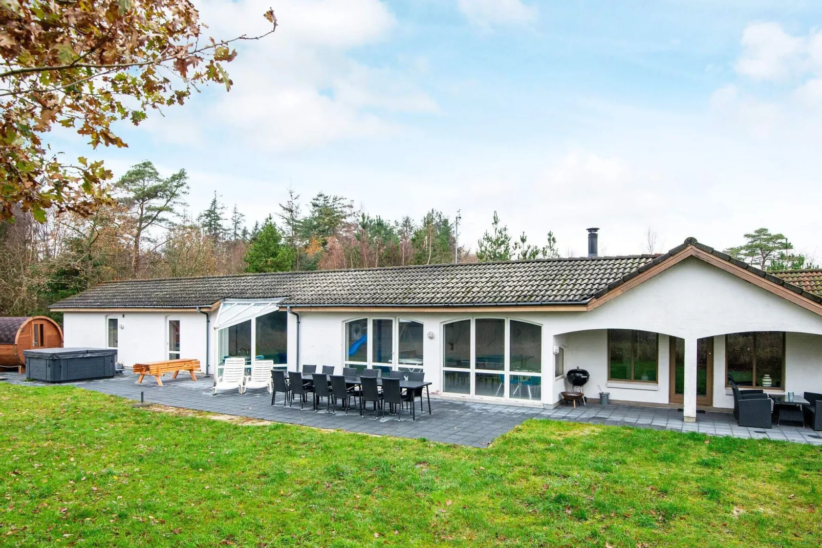 12 person holiday home in Henne-View