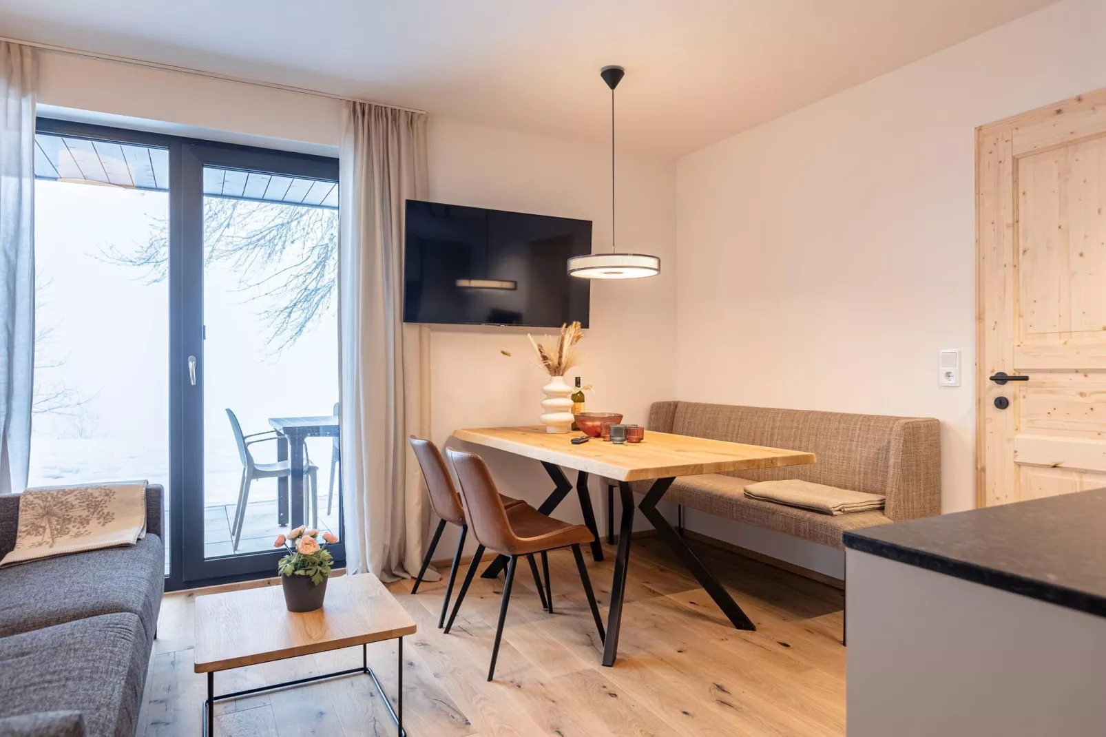 Hideaway Dachstein West 1-Dining room