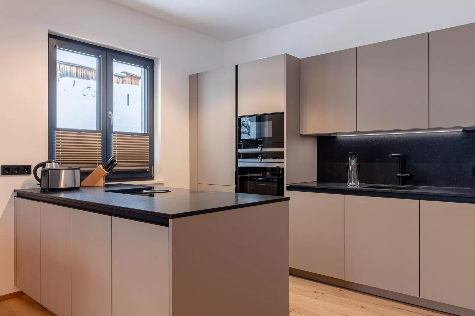 Hideaway Dachstein West 1-Kitchen