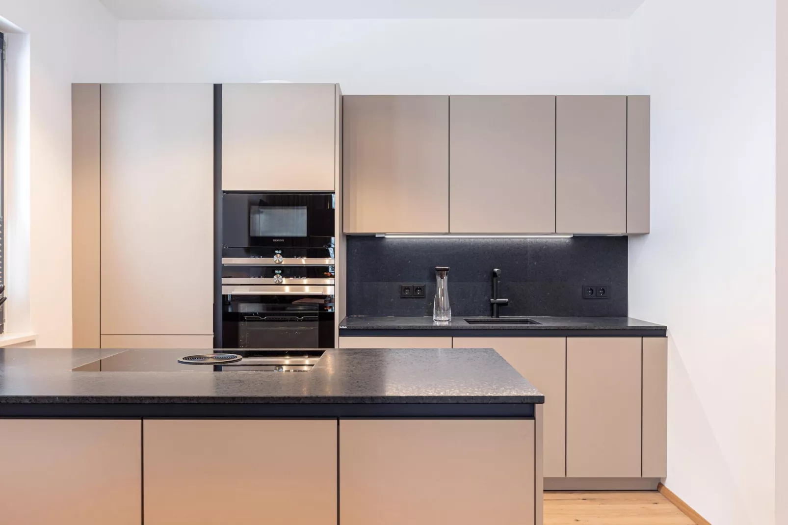 Hideaway Dachstein West 1-Kitchen