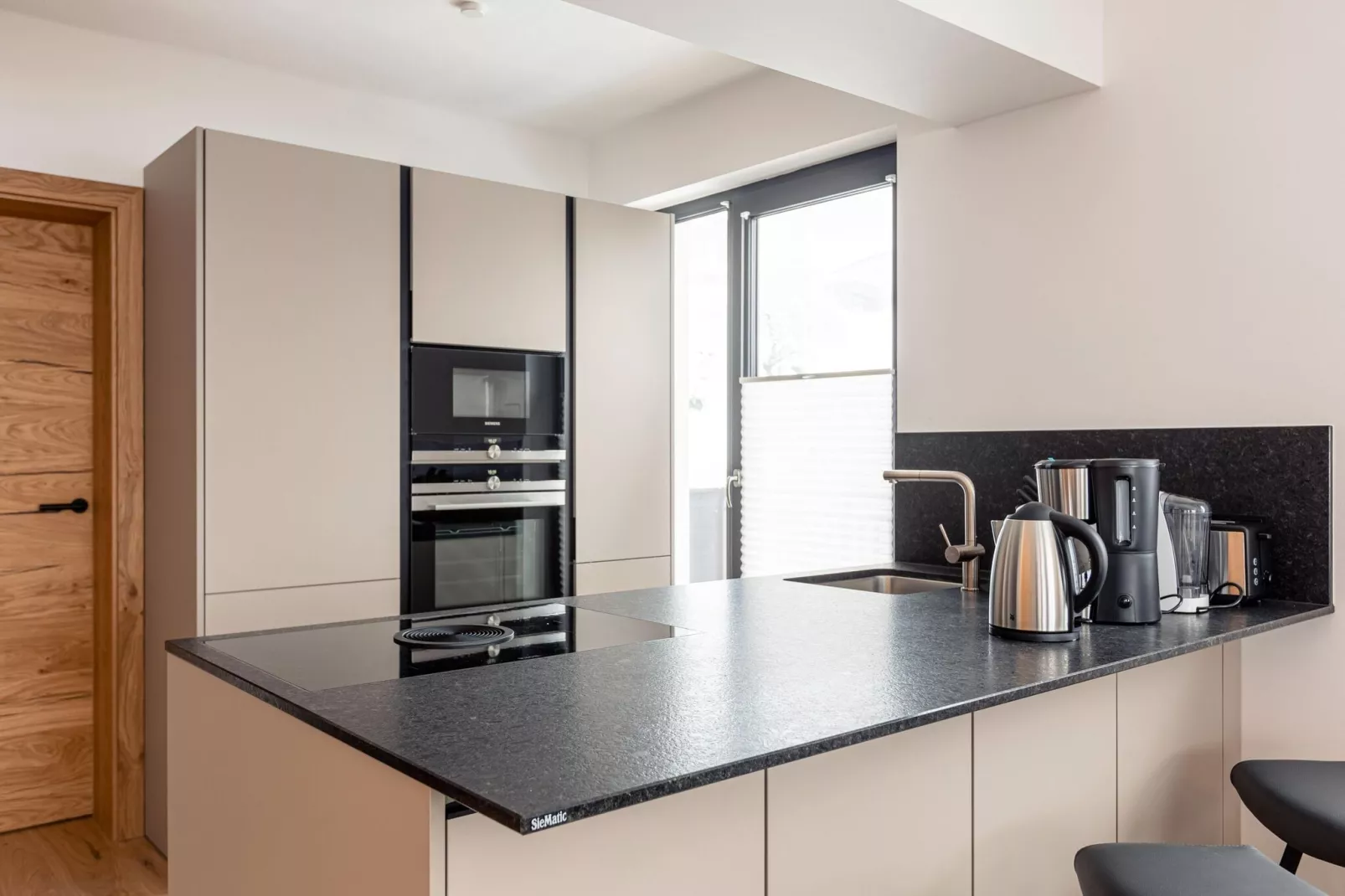 Hideaway Dachstein West 3-Kitchen