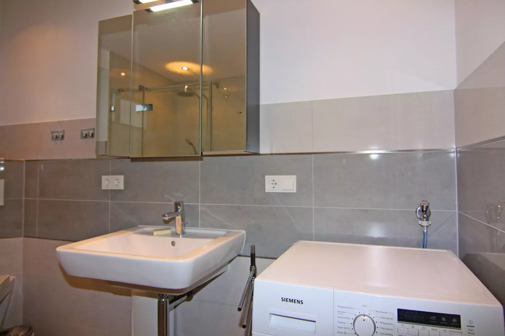 FeWo Sturmeck 67 qm Typ P5 1 OG-Bathroom