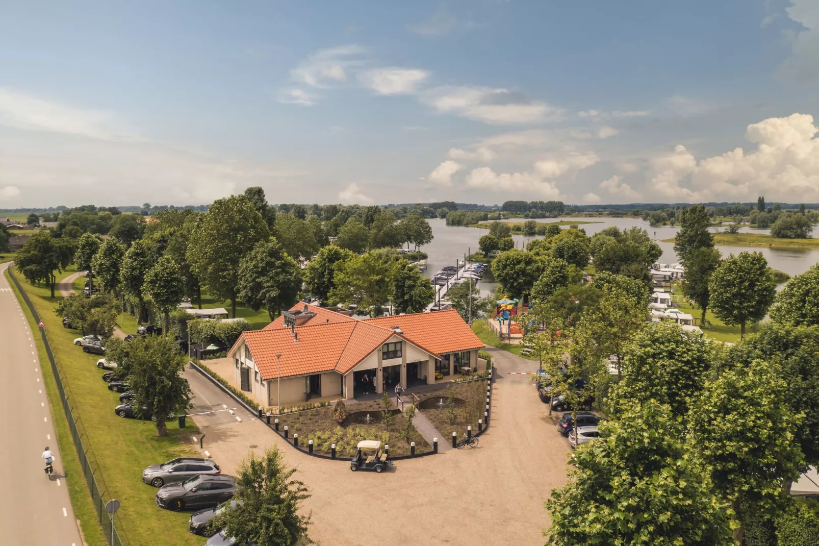 MarinaPark Bad Nederrijn 4-Areas summer 1km