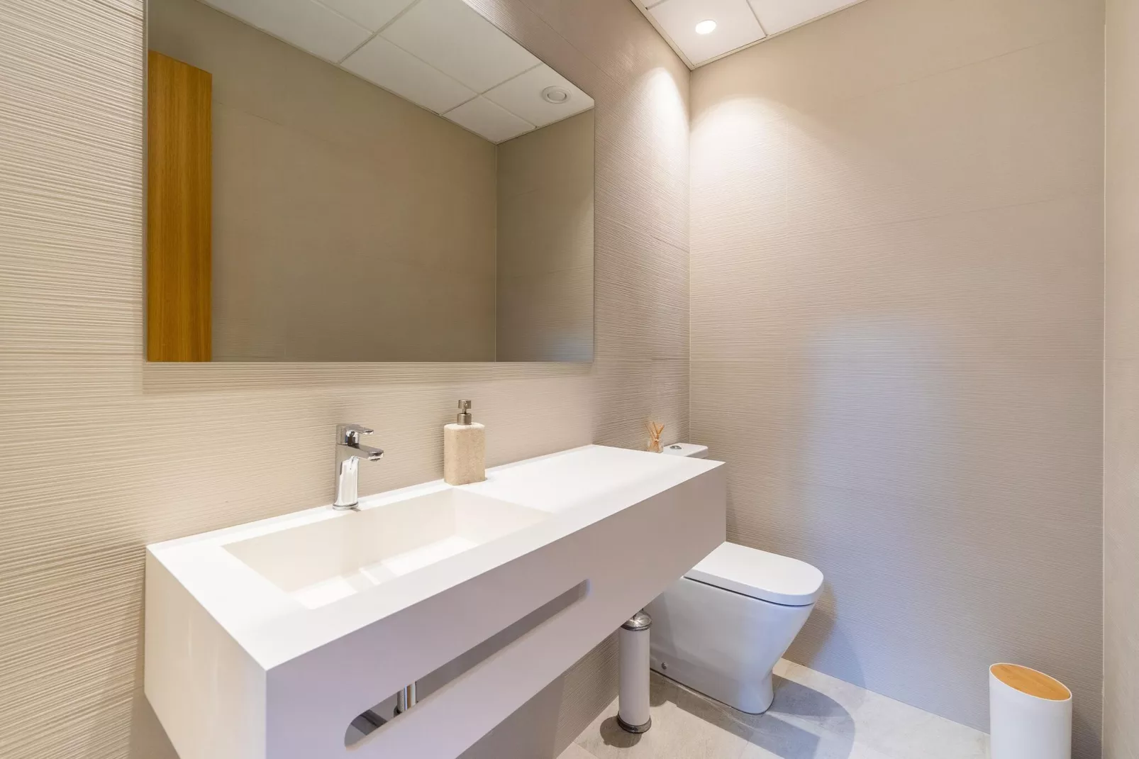 Villa Candy-Bathroom