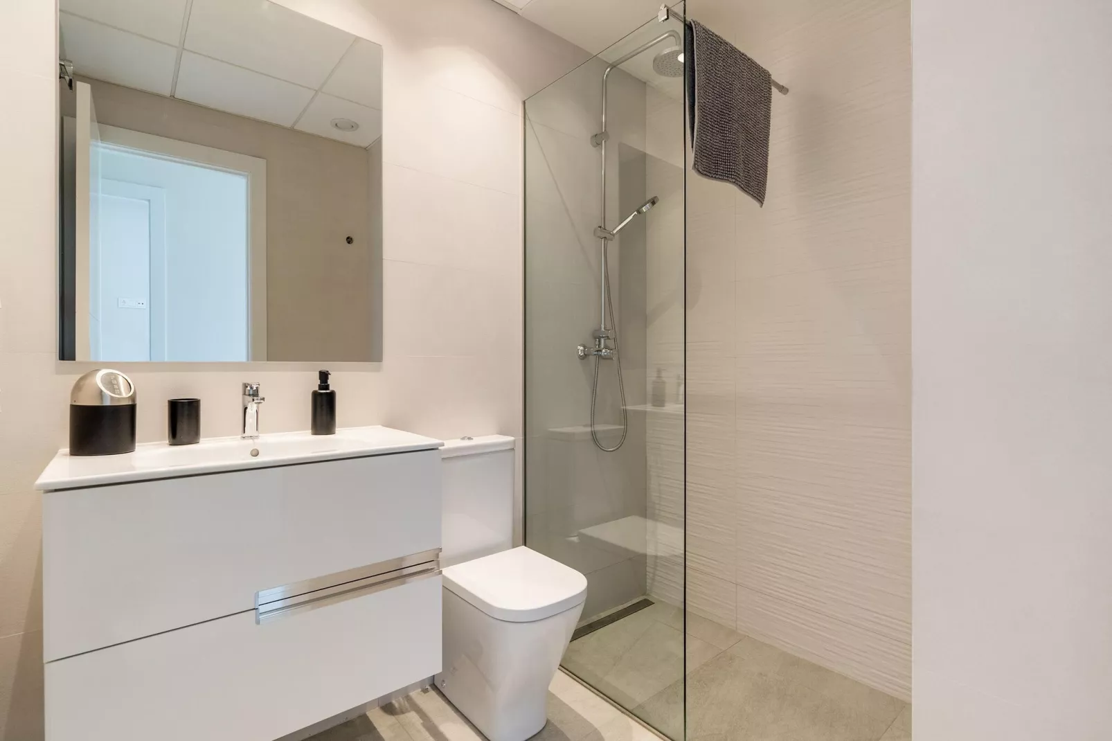 Villa Candy-Bathroom