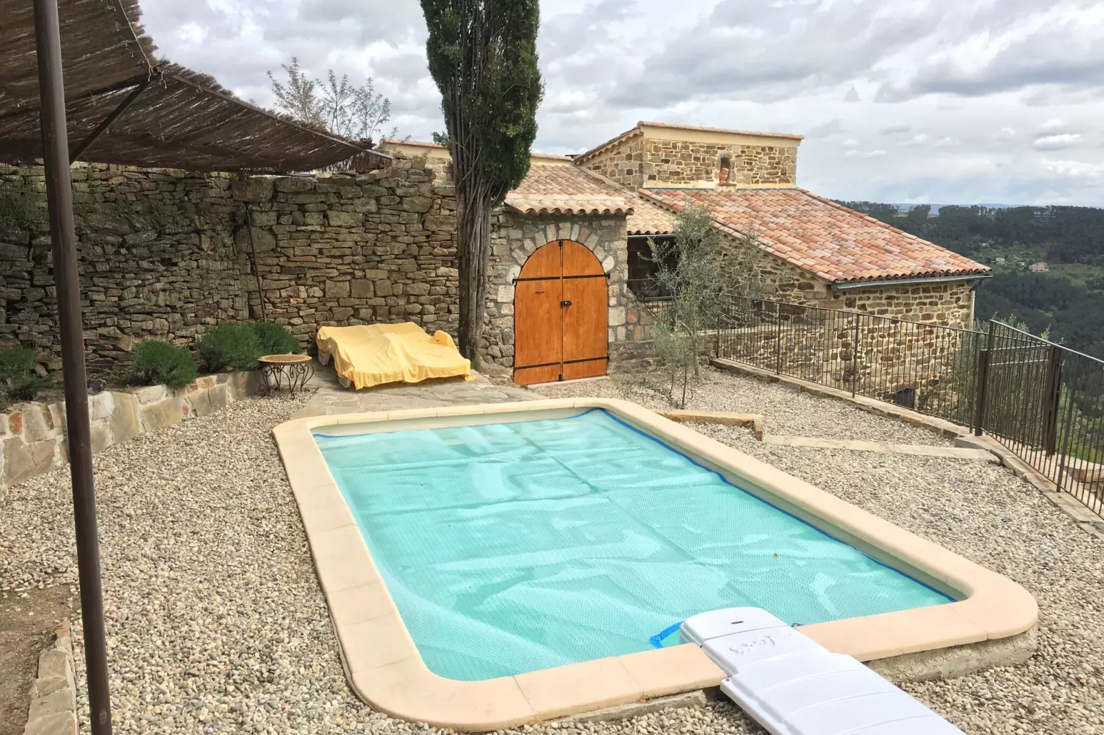 Maison de vacances Chassiers grand-Exterior summer