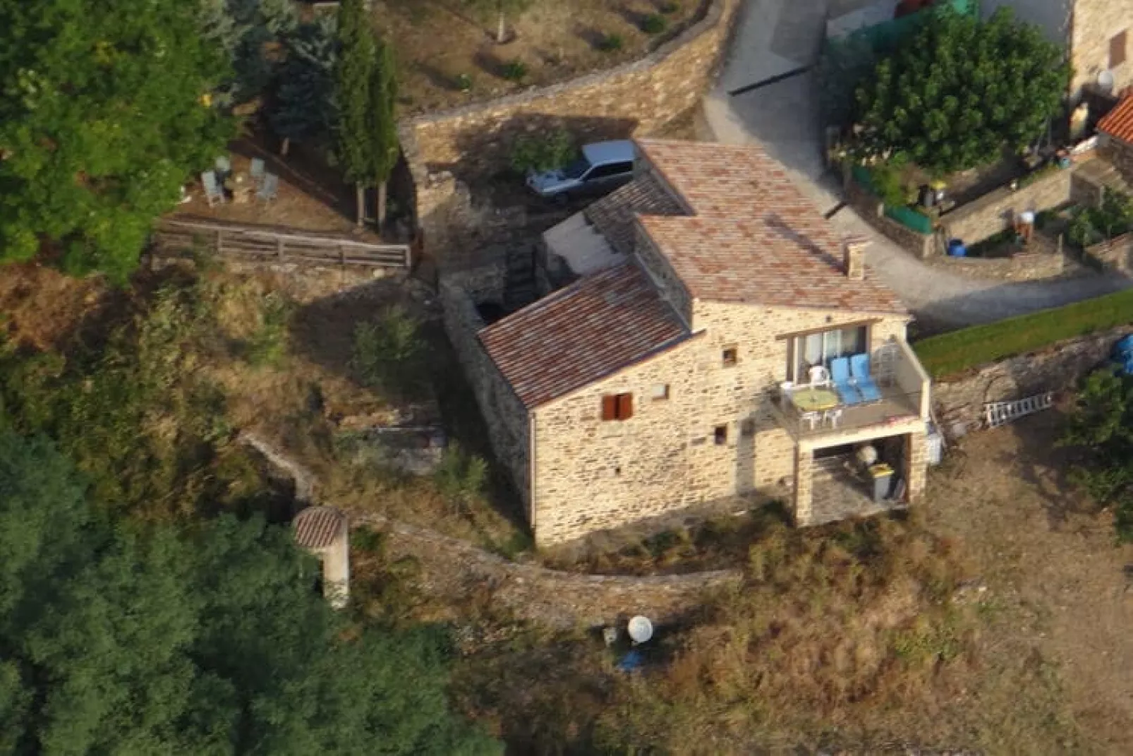 Maison de vacances Chassiers grand-Areas summer 1km