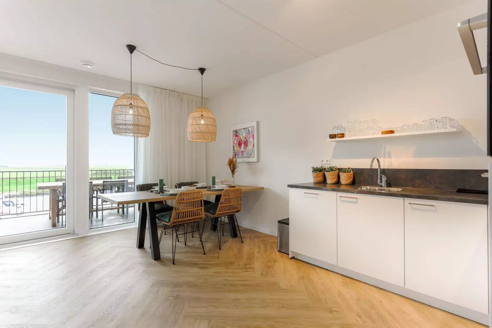 Uithaven 2b-Dining room