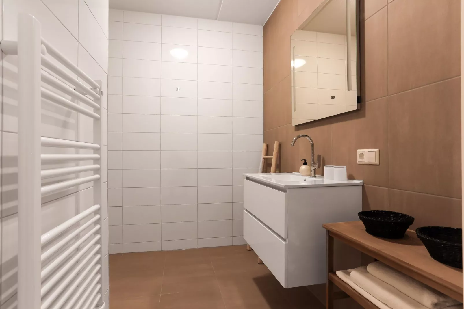 Uithaven 2b-Bathroom