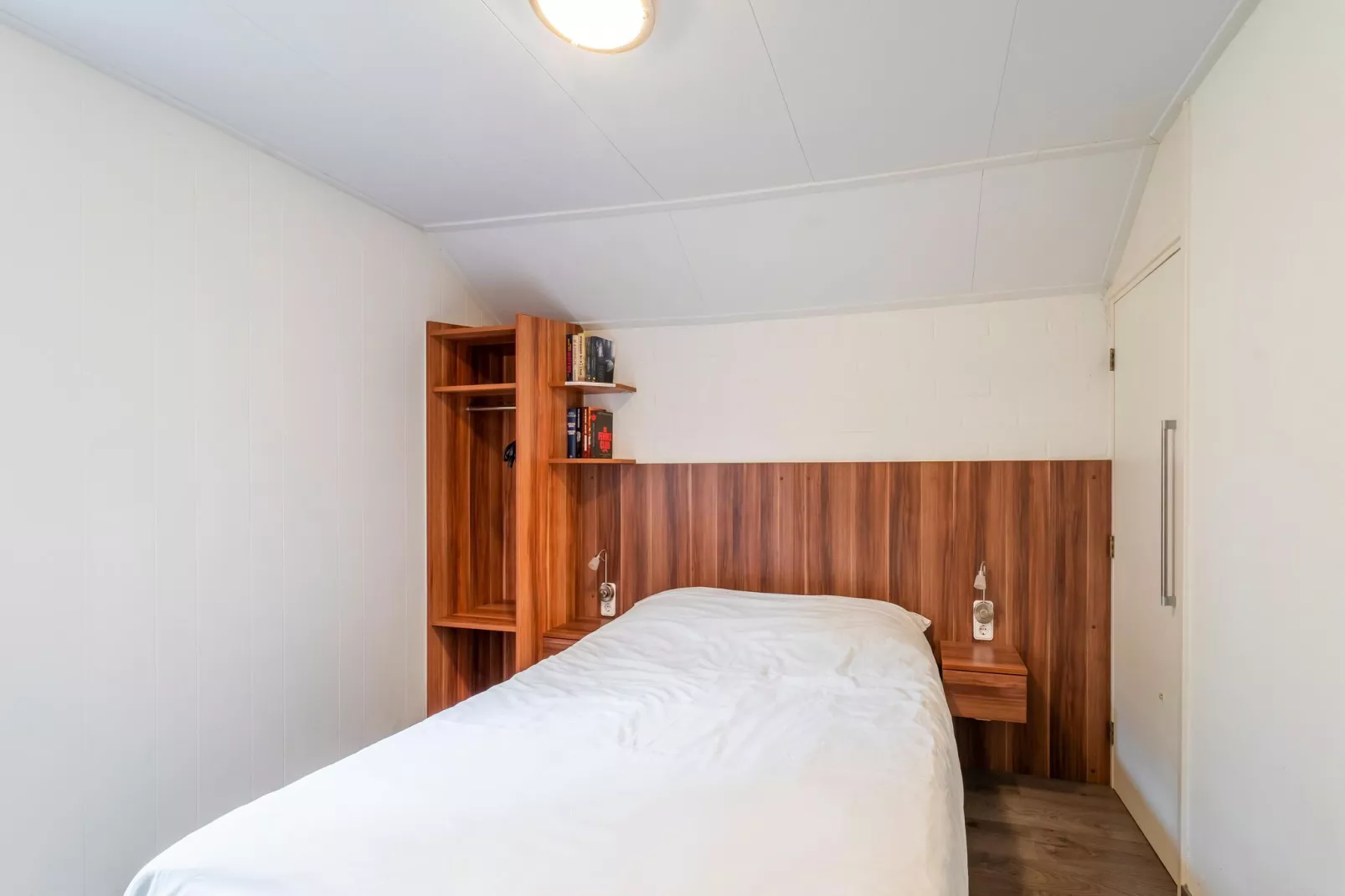Vosseven 17 Wezel-Bedroom
