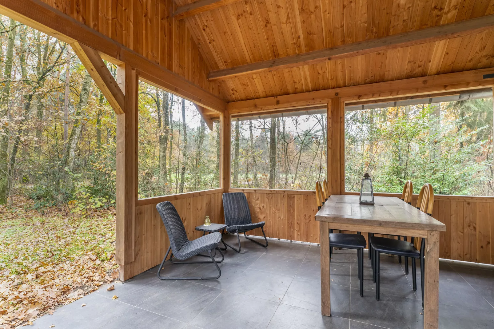 Vosseven 17 Wezel-Terrace balcony