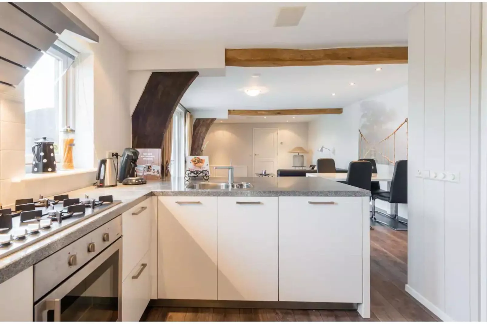 Romantiek aan het Meer I-Kitchen
