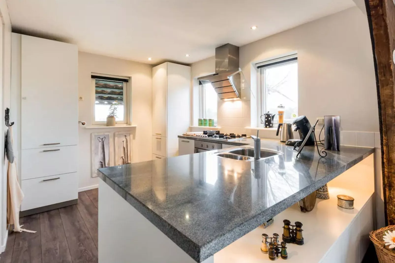 Romantiek aan het Meer I-Kitchen